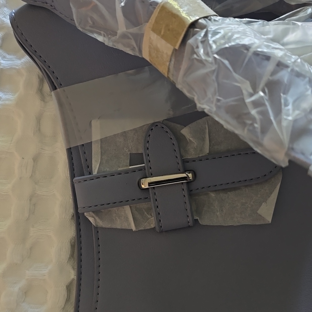 Purse - Picture 5 of 9